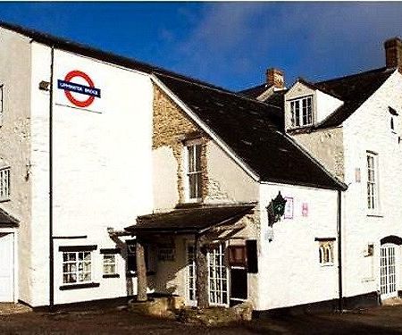 The Malt Shovel Inn Cheltenham Exterior photo