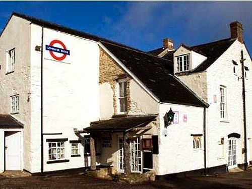 The Malt Shovel Inn Cheltenham Exterior photo